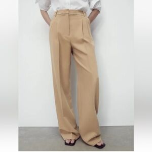 ZARA NEW WOMAN High-waisted
PLEATED PANTS WIDE LEG LIGHT CAMEL US M